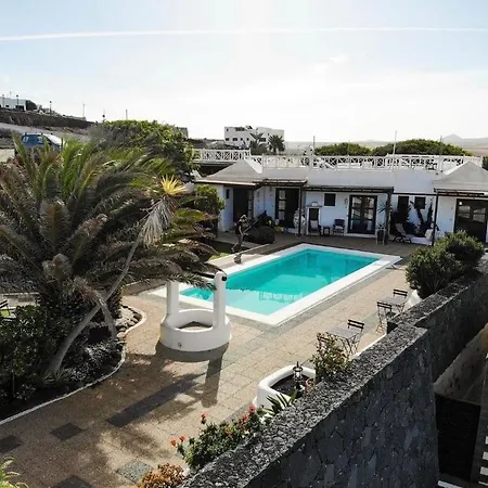 Privat bolig Oasis Surf House Soo